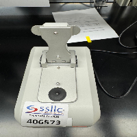 Thermo NanoDrop 2000 UV/VIS Spectrophotometer image 0